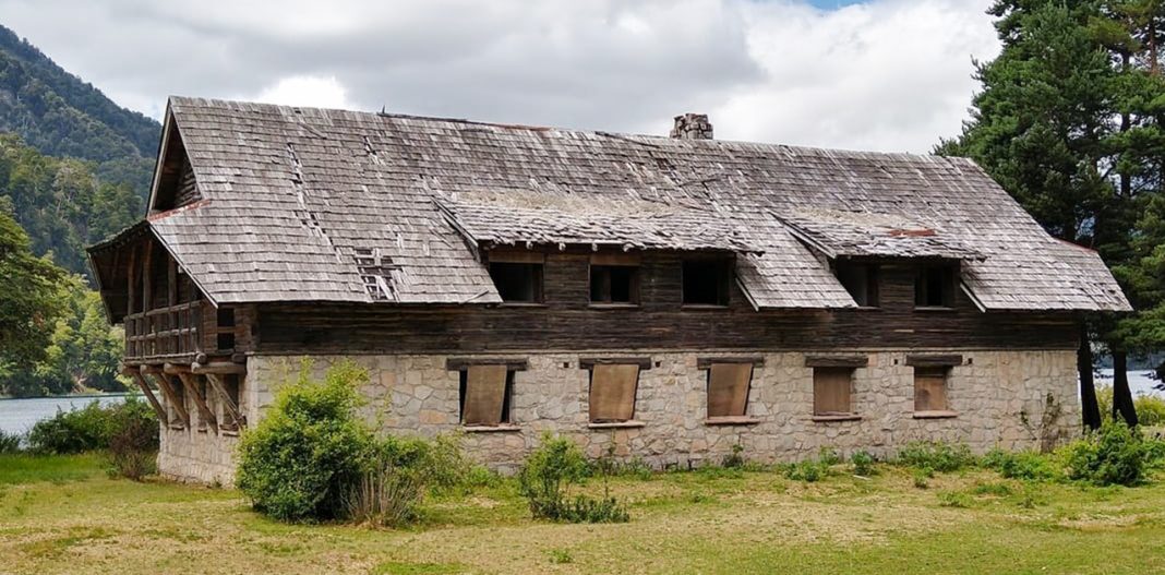 Lee más sobre el artículo Provincia presentó proyecto a Nación para restaurar el complejo Ruca Malen