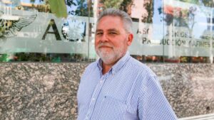 Lee más sobre el artículo Daniel González: “Aunque todos los indicadores económicos sean positivos en Neuquén, frente al escenario Nacional, hay que ser prudentes y tener paciencia”