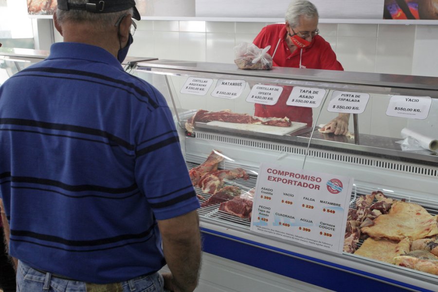 Lee más sobre el artículo Carne a precios accesibles: acuerdo para 11 cortes baratos