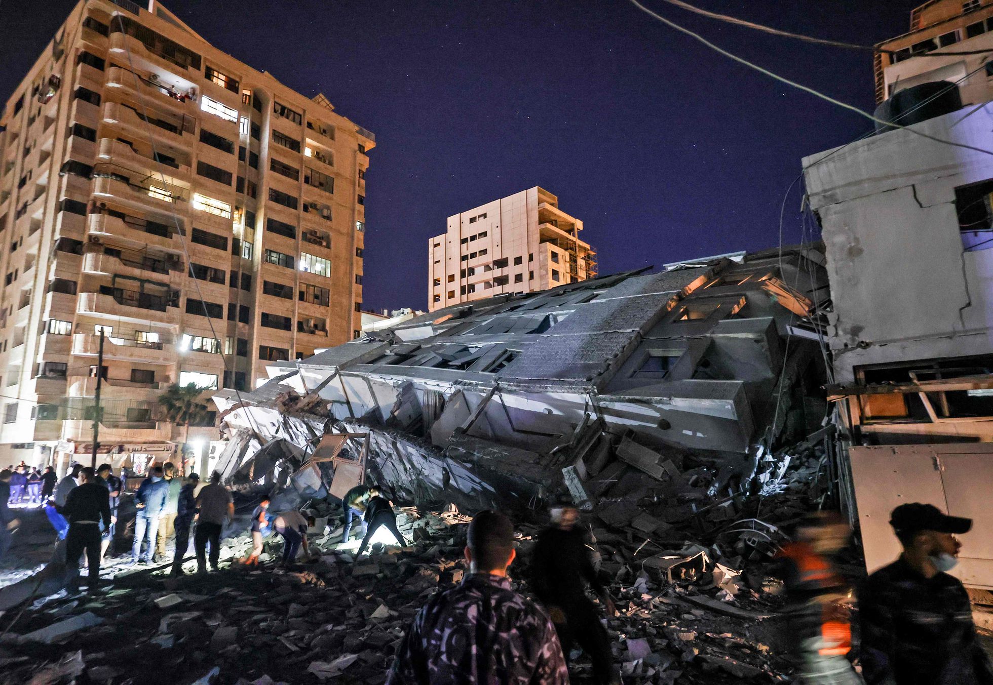 Lee más sobre el artículo Israel y Hamás bordean Gaza con ataques masivos