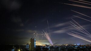 Lee más sobre el artículo Hamás pone a prueba las defensas de ‘hierro’ de Israel