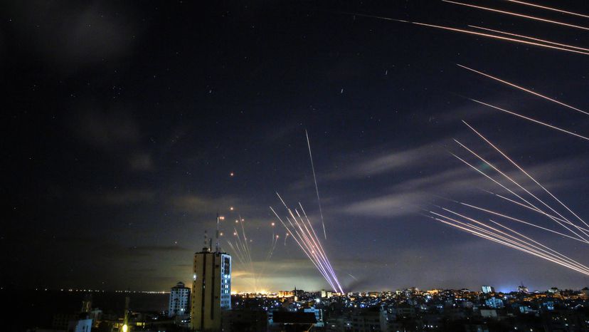 Lee más sobre el artículo Hamás pone a prueba las defensas de ‘hierro’ de Israel