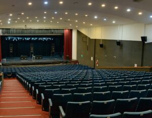 Lee más sobre el artículo Desde el lunes, cines y teatros al 30%