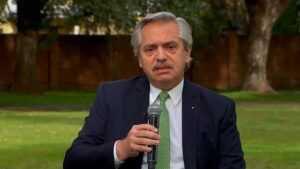 Lee más sobre el artículo Alberto Fernández demandó a Patricia Bullrich por 100 millones de pesos