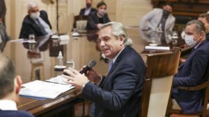 Lee más sobre el artículo Fernández: el mercado automotriz “es la nave insignia de la industria argentina”