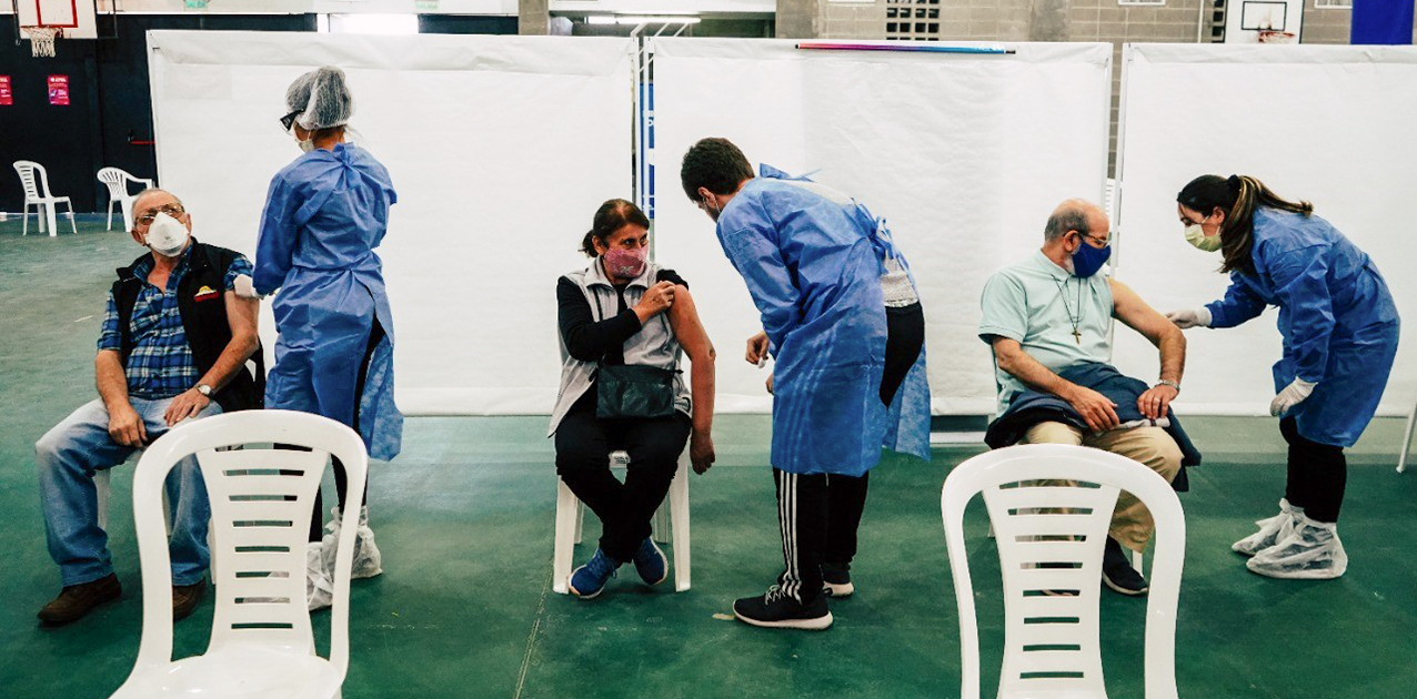 En este momento estás viendo Embarazadas con factores de riesgo fueron habilitadas para vacunarse