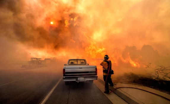 Lee más sobre el artículo Los incendios en California ya han arrasado con 36.000 hectáreas