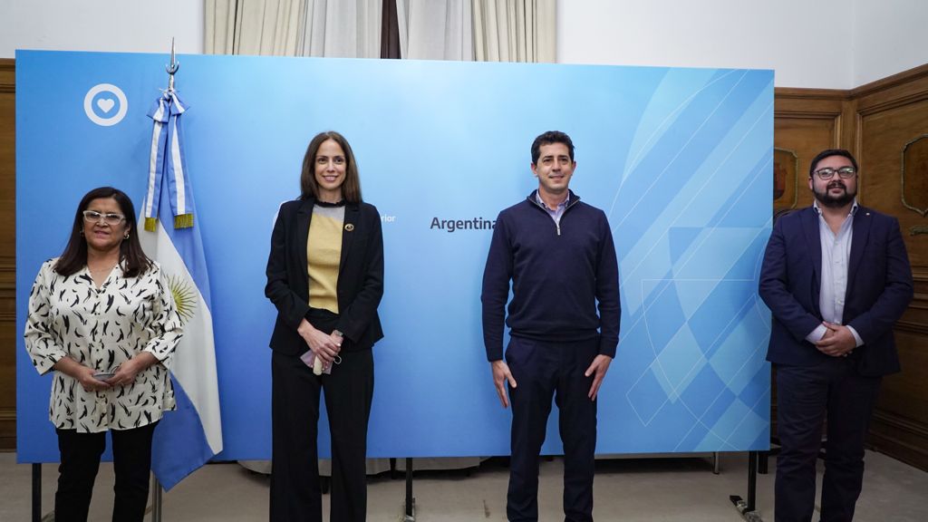 Lee más sobre el artículo Reunión del Frente de Todos de Neuquén con el Ministro Eduardo Wado De Pedro