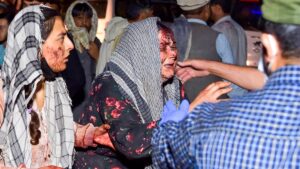 Lee más sobre el artículo Ataques de ISIS provocan una matanza en el aeropuerto de Kabul