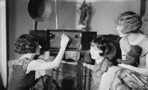 Lee más sobre el artículo 27 de Agosto, Día de la Radiodifusión Argentina