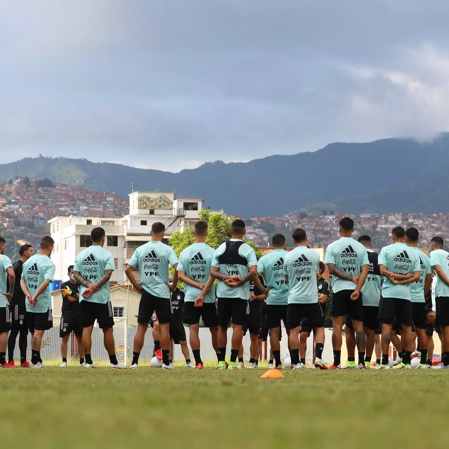En este momento estás viendo Argentina enfrente a Venezuela en Caracas por la fase de clasificación para el Mundial Qatar 2022