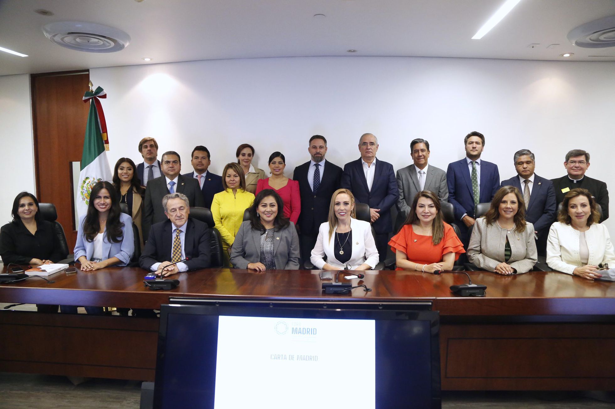 Lee más sobre el artículo Fanatismo religioso y cruzadas anticomunistas: quién es quién en la ultraderecha mexicana