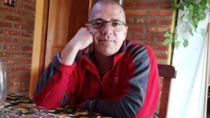 Lee más sobre el artículo Podcast de Diversidades con Adrián Urrutia