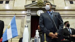 Lee más sobre el artículo Ingresa a Diputados un proyecto para convertir planes sociales «en trabajo genuino»