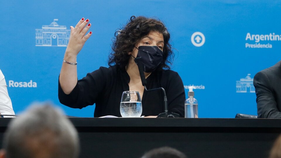 En este momento estás viendo Vizzotti anticipó que el pase sanitario «va a estar la próxima semana»