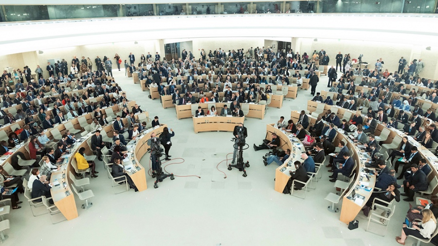 En este momento estás viendo Rusia fue suspendida del Consejo de DDHH de la ONU, mientras Kiev pide «armas» a la OTAN