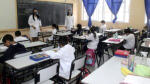 Lee más sobre el artículo El Gobierno propone una hora más de clase por día en las escuelas primarias