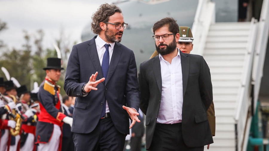 En este momento estás viendo Boric llegó a la Argentina y será recibido por Alberto Fernández