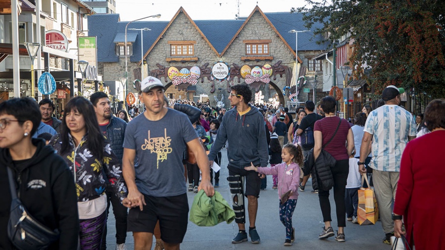 En este momento estás viendo En Semana Santa viajaron 2,6 millones de turistas por el país