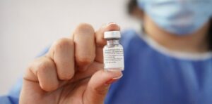 Lee más sobre el artículo Arribaron a la provincia 22.410 vacunas Pfizer
