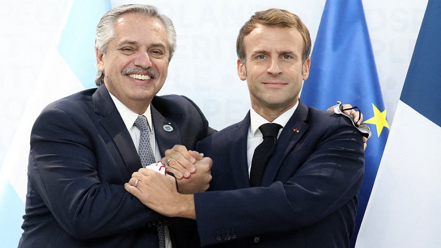 En este momento estás viendo Fernández se reúne con Macron para analizar las consecuencias de la guerra