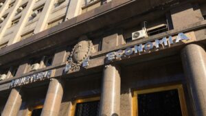 Lee más sobre el artículo La recaudación tributaria en abril creció 64% a 1.341.595 millones de pesos
