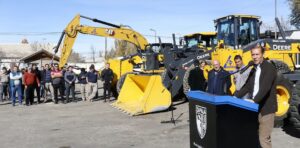 Lee más sobre el artículo Incorporan maquinaria para Vialidad por 445 millones de pesos