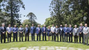 Lee más sobre el artículo Se lanzó la Liga de Gobernadores, con eje en la reforma de la Corte y la puja con CABA