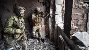 Lee más sobre el artículo Rusia avanza en el Donbass en una guerra que amenaza con una crisis alimentaria «inédita»