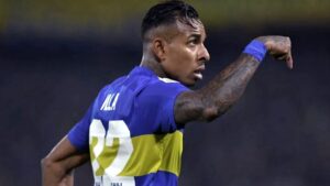 Lee más sobre el artículo Piden la detención del futbolista Sebastián Villa por el abuso sexual de una joven