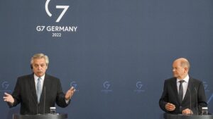 Lee más sobre el artículo La guerra, el rediseño financiero y Malvinas, en el discurso del Presidente ante el G7