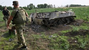 Lee más sobre el artículo Rusia destruyó un depósito de armas en Ucrania y siguen los combates en Severedonetsk