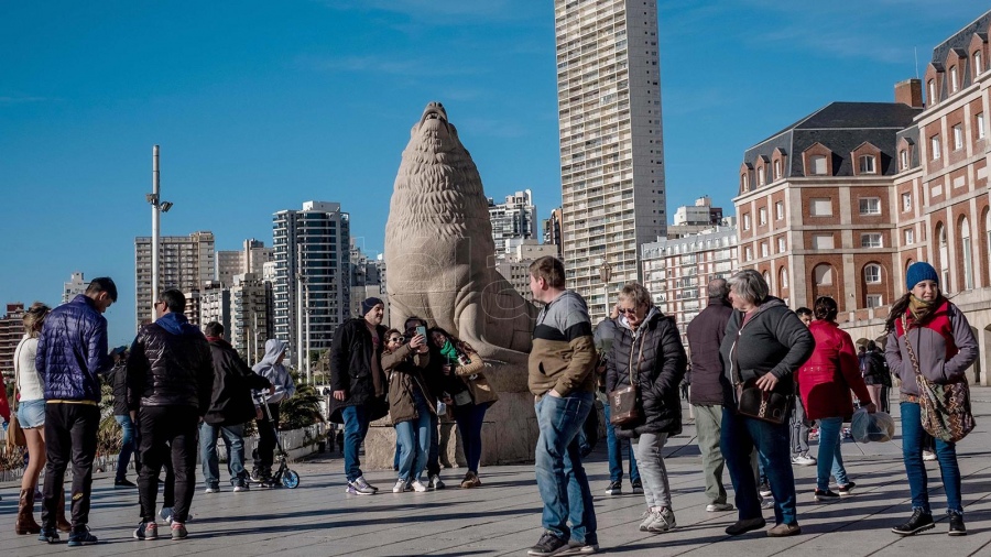 En este momento estás viendo Más de 4,4 millones de personas visitaron destinos turísticos en el fin de semana largo