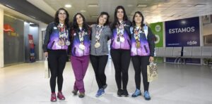 Lee más sobre el artículo Tras una participación histórica en el Mundial de Rafting, el equipo Cauquenes llegó a Neuquén