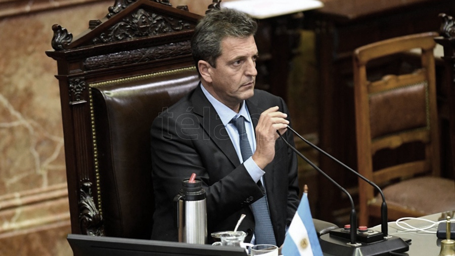 En este momento estás viendo Massa afirmó que no recibió ningún ofrecimiento y rechazó «rumores y versiones»