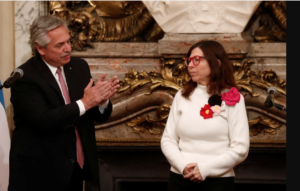 Lee más sobre el artículo Batakis asumió como ministra de Economía