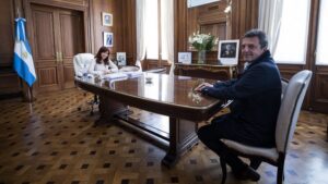 Lee más sobre el artículo Cristina Fernández de Kirchner y Sergio Massa mantuvieron una reunión de trabajo