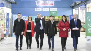 Lee más sobre el artículo Fernández convocará a empresas y sindicatos para «alinear precios y salarios por 60 día