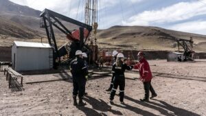 Lee más sobre el artículo Las mujeres representan el 18% del empleo en el sector hidrocarburífero