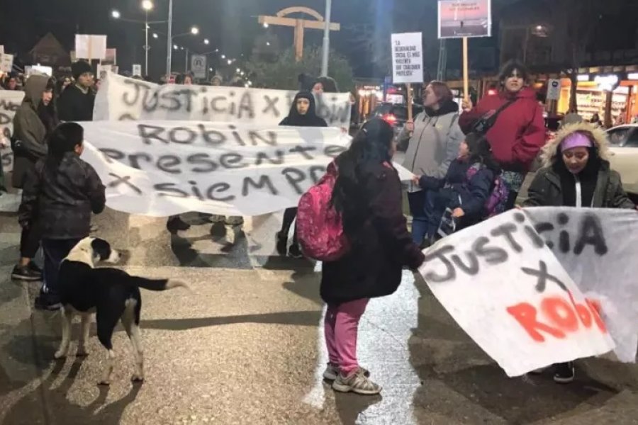 En este momento estás viendo Policías acusados de homicidio seguirán detenidos con prisión domiciliaria
