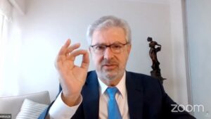 Lee más sobre el artículo Alegato de la defensa de Cristina Kirchner: La acusación está «fulminada»