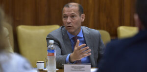 Lee más sobre el artículo Gutiérrez  en un jornada de la UIA afirmó que la industria tiene que ser política de Estado”