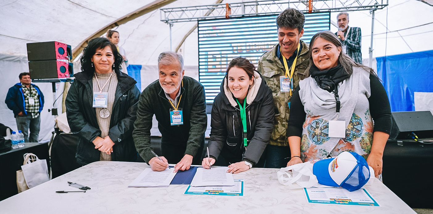 Lee más sobre el artículo Neuquén firmó un convenio con Nación para fortalecer la participación adolescente