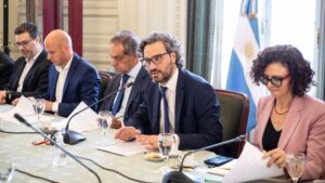 Lee más sobre el artículo Cafiero recibió a empresarios argentinos que buscan incrementar las exportaciones a Brasil