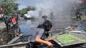 Lee más sobre el artículo Choques entre la Policía y manifestantes en Santiago de Chile