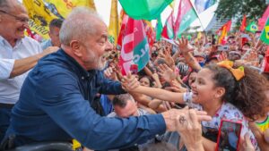 Lee más sobre el artículo Lula afirmó que no se presentará a la reelección si gana el domingo