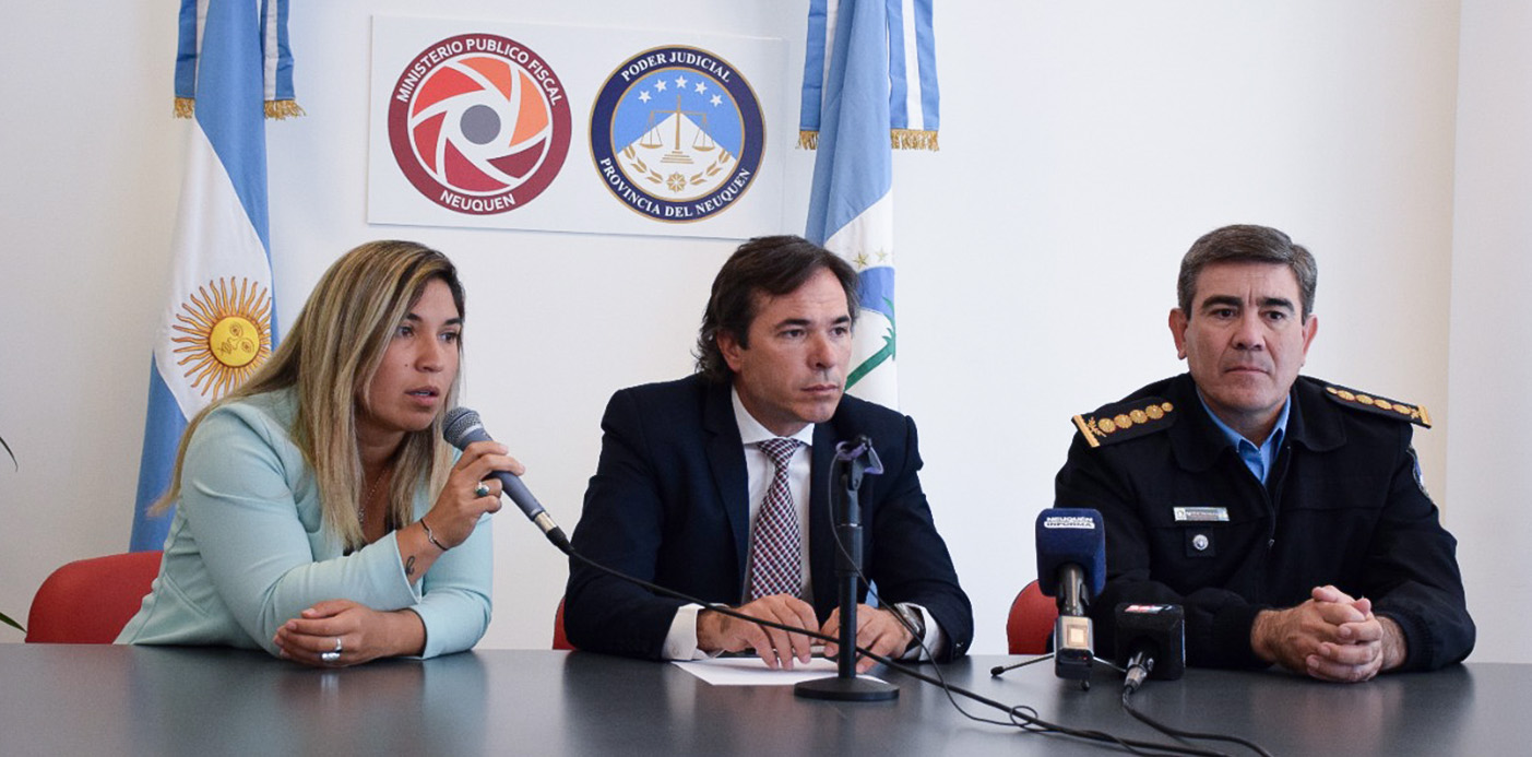 En este momento estás viendo Avanza la investigación por el incendio de maquinaria vial en Villa La Angostura