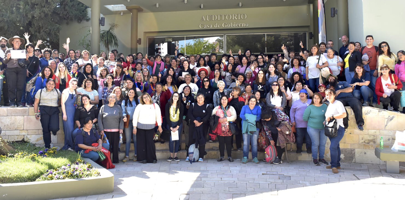 En este momento estás viendo Cerca de 300 mujeres rurales neuquinas celebraron juntas su día