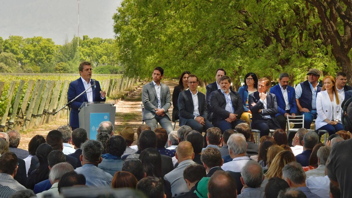 En este momento estás viendo Habrá un dólar preferencial y créditos para el sector productivo afectado por el clima