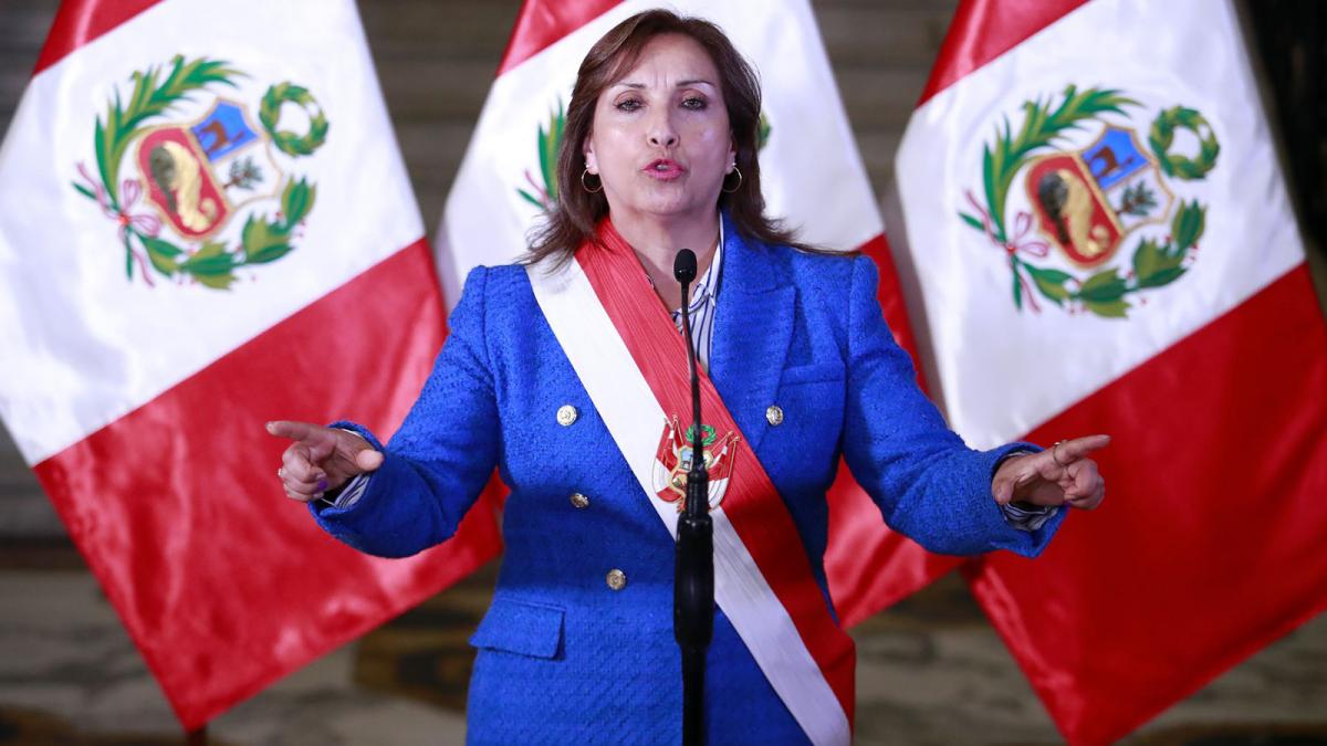 Lee más sobre el artículo Boluarte instaló el gabinete de crisis en Perú pero no ceden las protestas